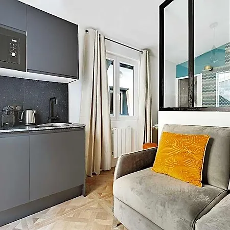 Cosy - Tour Eiffel / Champs De Mars 19b 2*